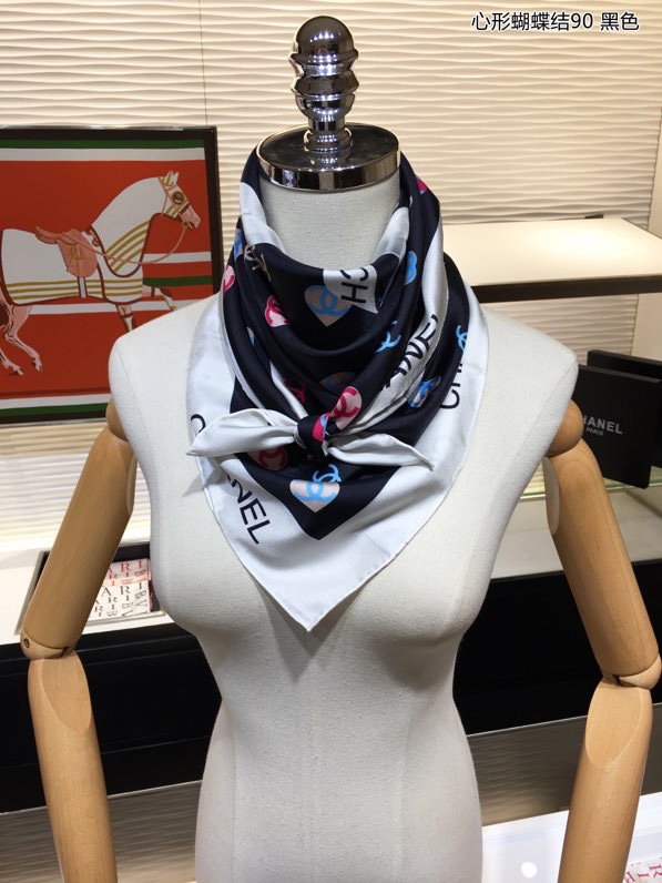 Chanel silk scarf 90X90cm E06 (25)